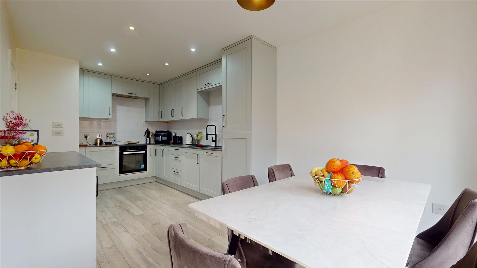 5 bed property in Clifton Moor, Milton Keynes